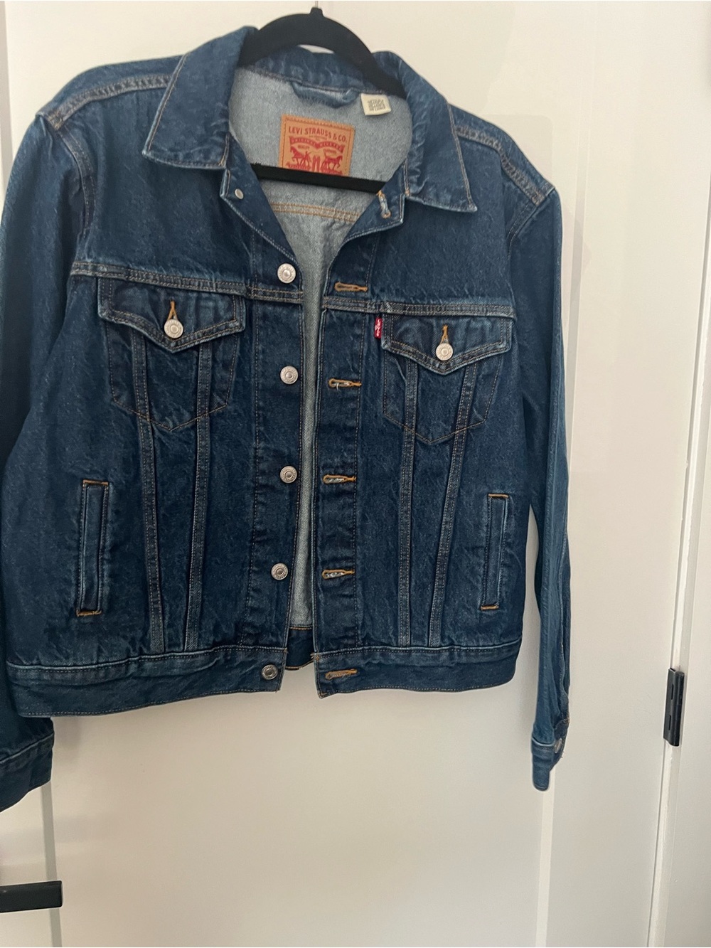 Levi's Strauss Women's Dark Blue Denim Jacket - Picture 3 of 5